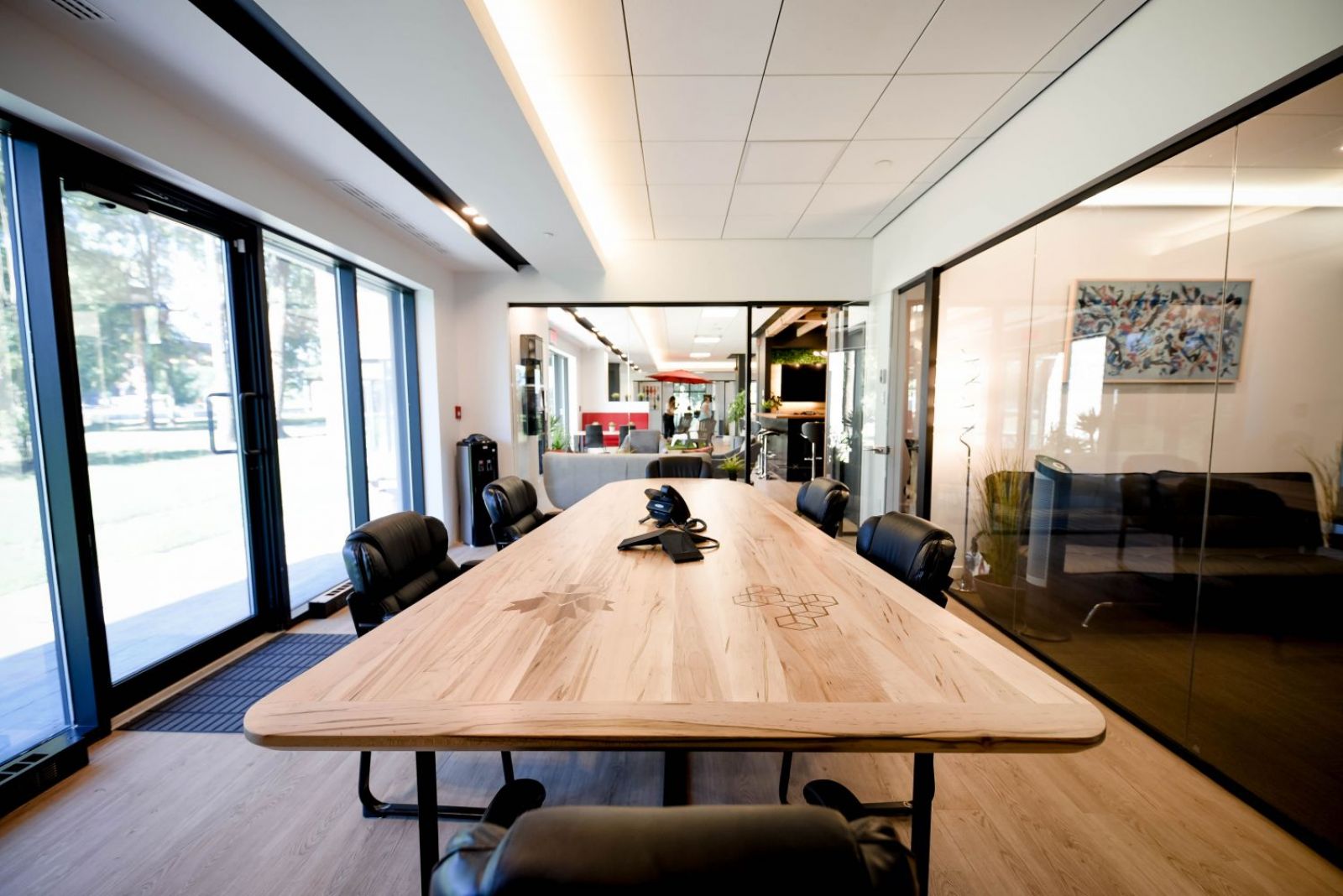 2727 Coworking / North America / Canada / Montreal