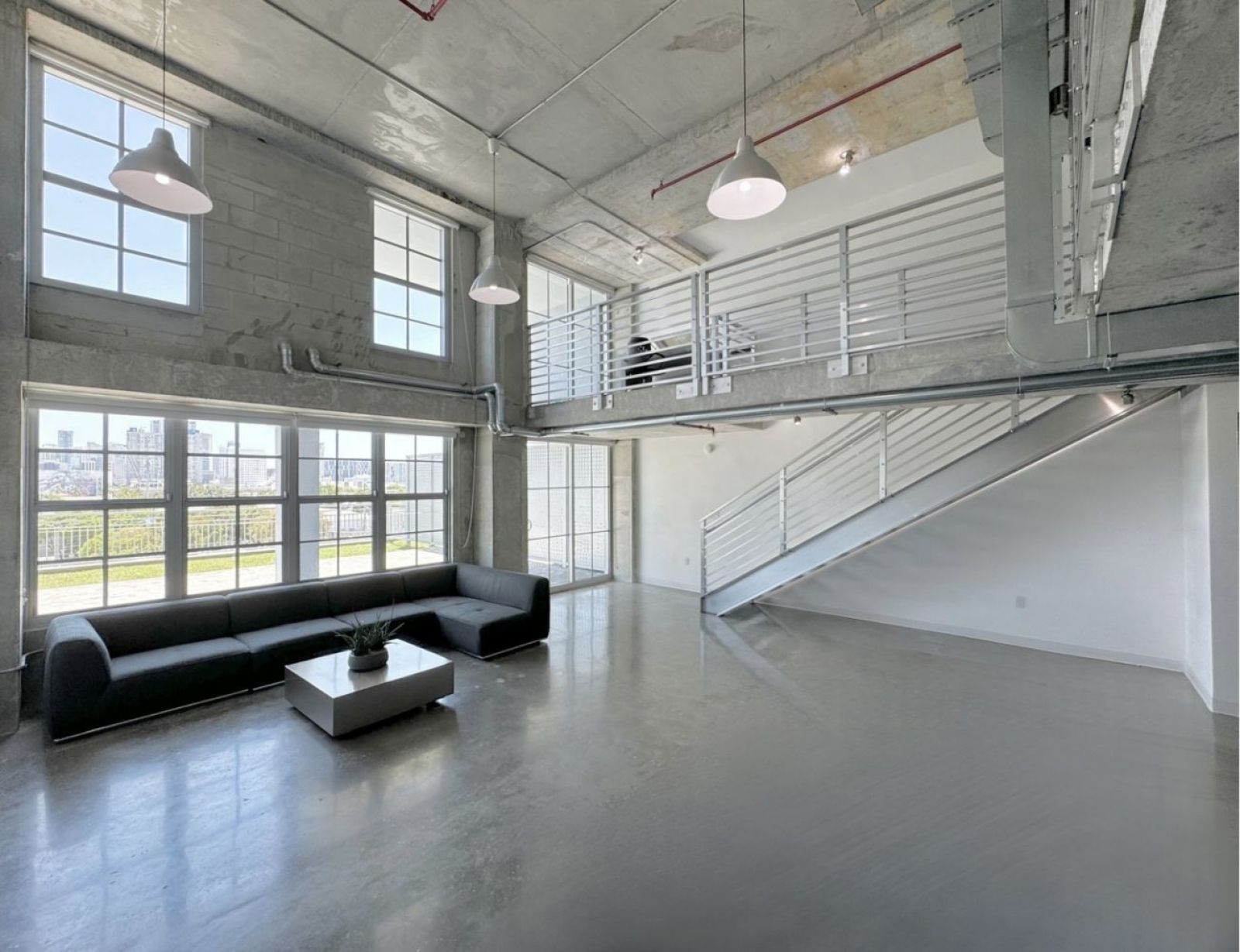 Crysp Studio / North America / United States / Florida / Miami