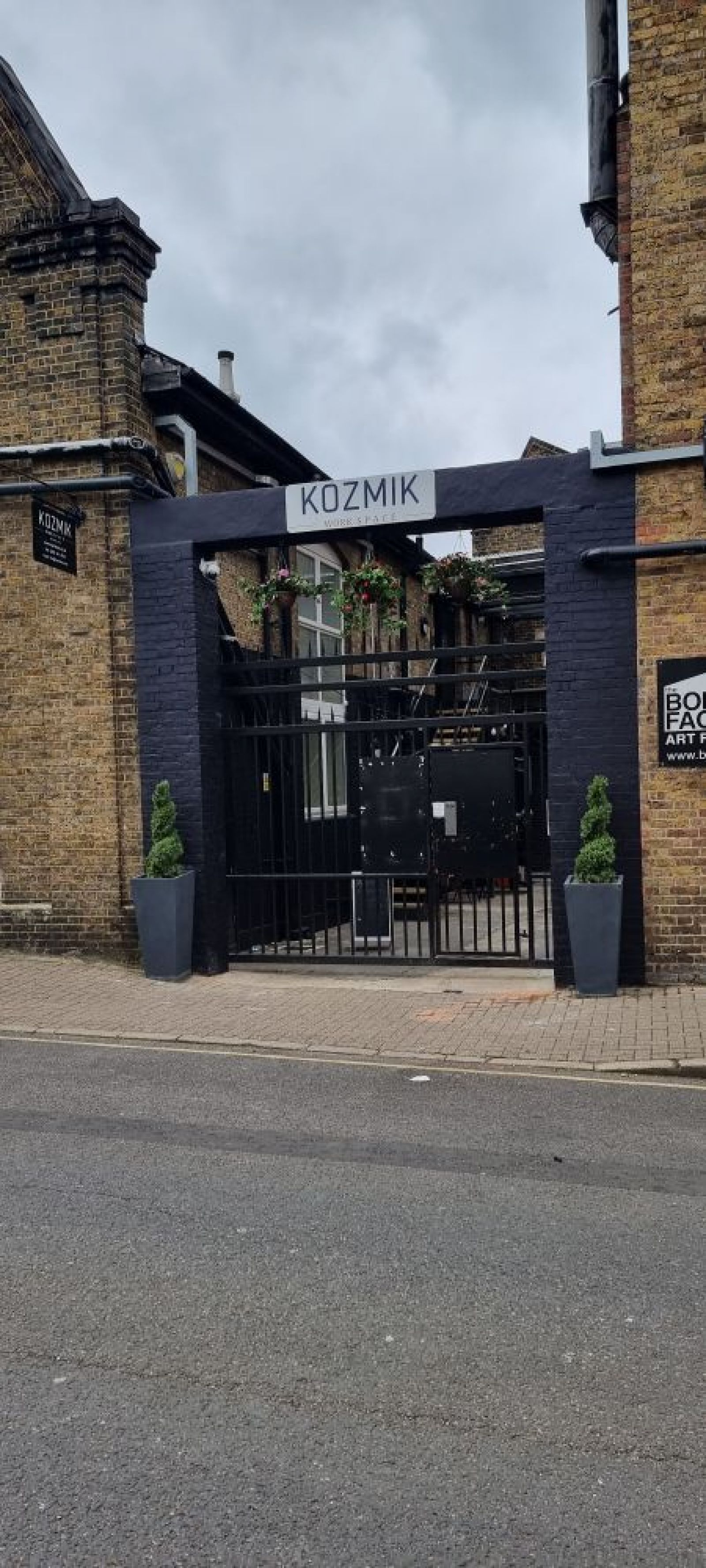 KOZMIK WORK SPACE / Europe / United Kingdom / London