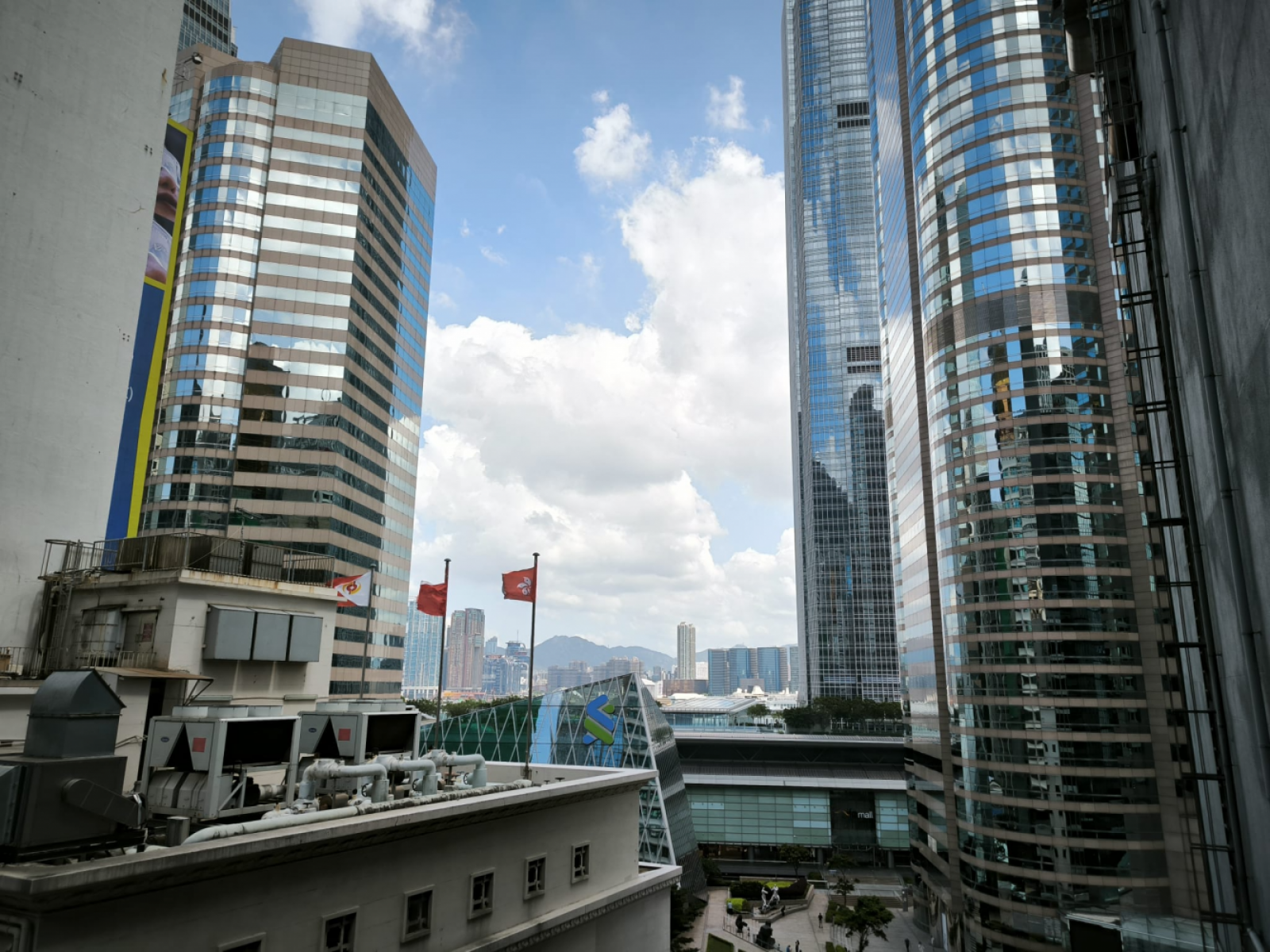 Excellent Global Business Center - Central  / Asia / Hong Kong / Hong Kong