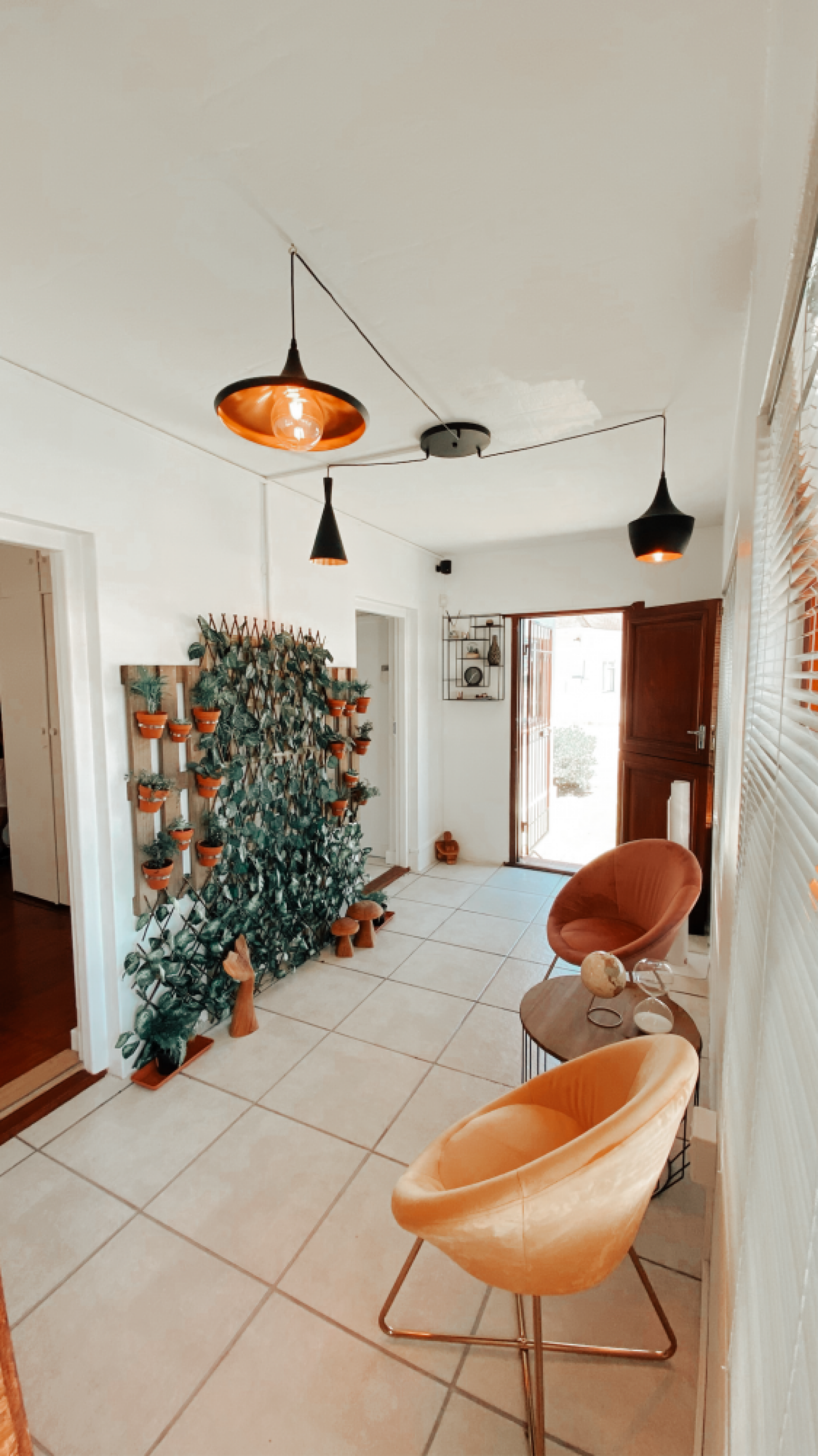 Hustle House Hermanus / Africa / South Africa / Cape Town