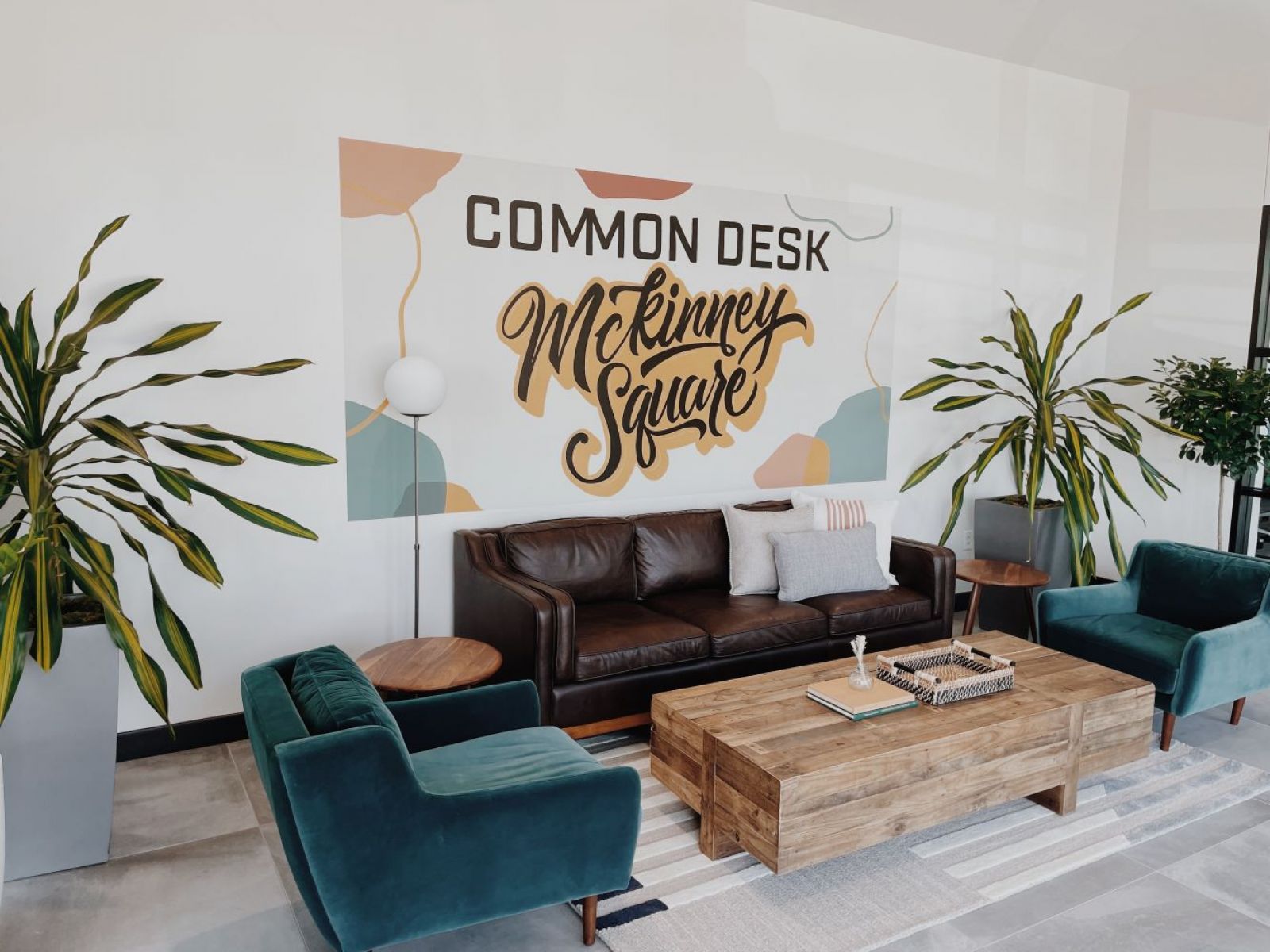 Common Desk - McKinney Square / North America / United States / Texas