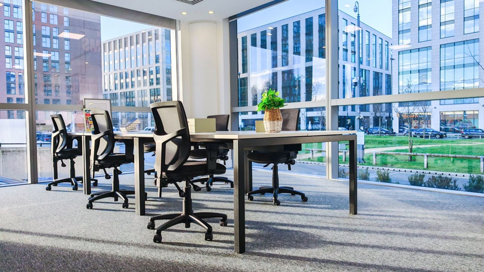 2-Work No.1 Whitehall Riverside / Europe / United Kingdom / Leeds