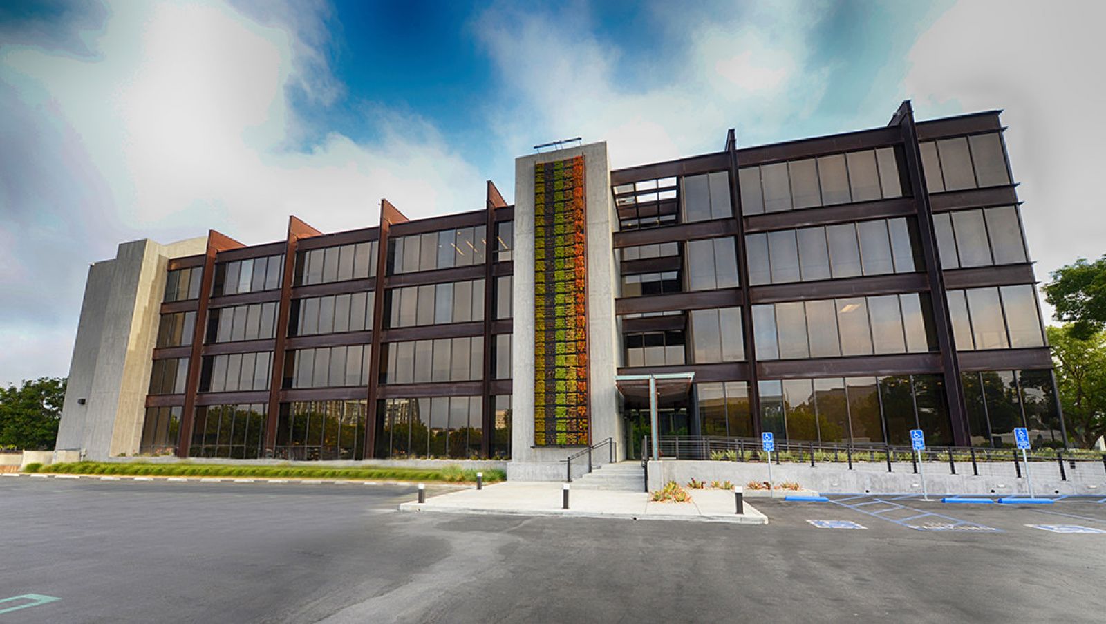 2082 Michelson Business Center / North America / United States / California / Irvine