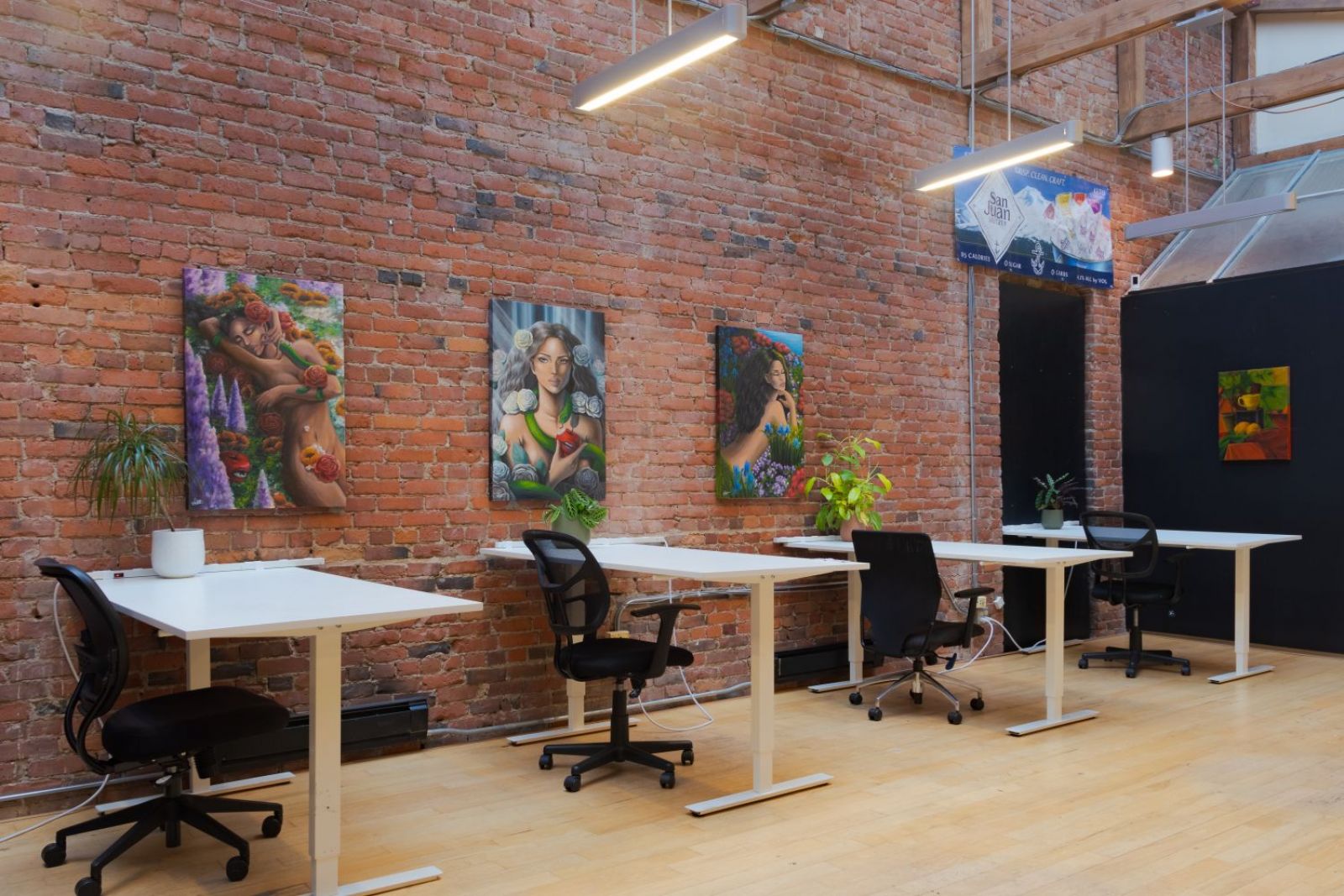 Kolors Studios / North America / United States / Washington / Seattle