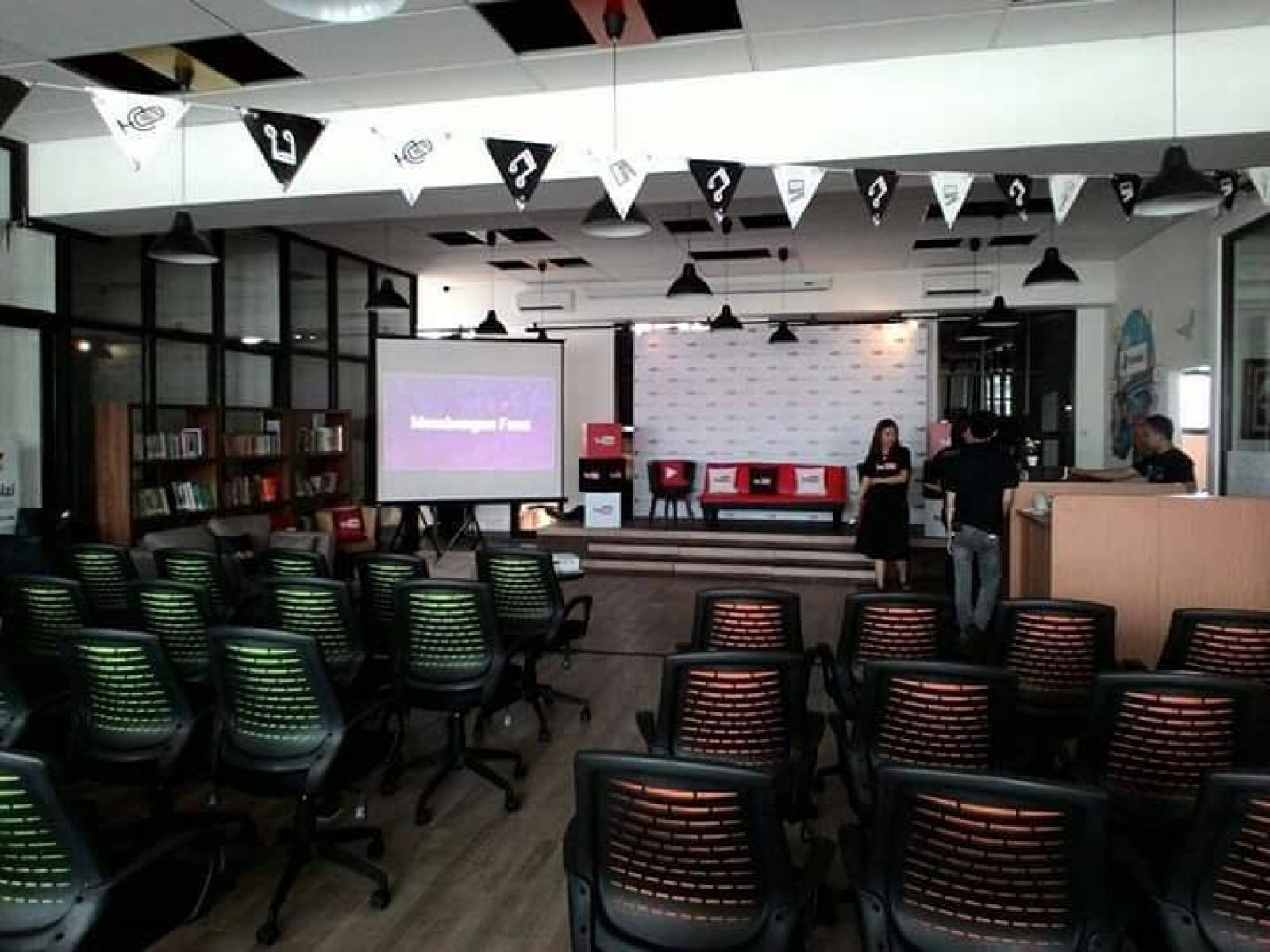 Estubizi Coworking Space / Asia / Indonesia / Jakarta