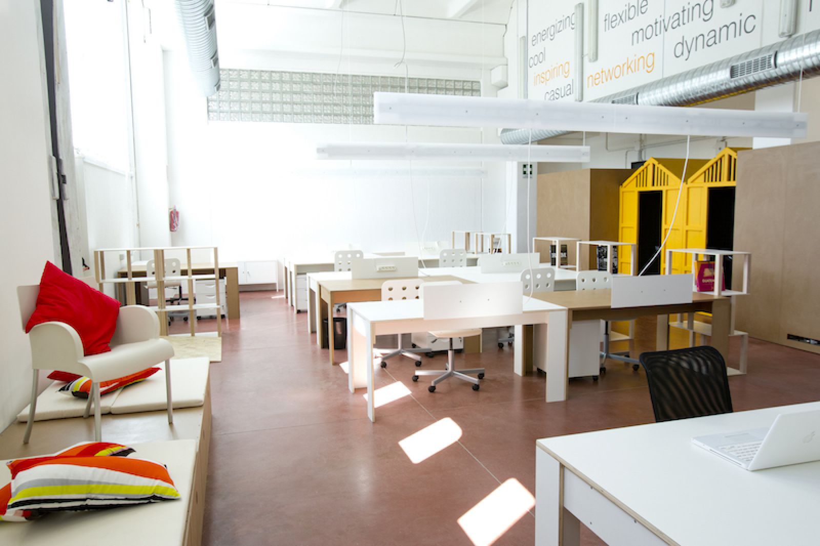 Warehouse Coworking Factory / Europe / Italy / Marotta