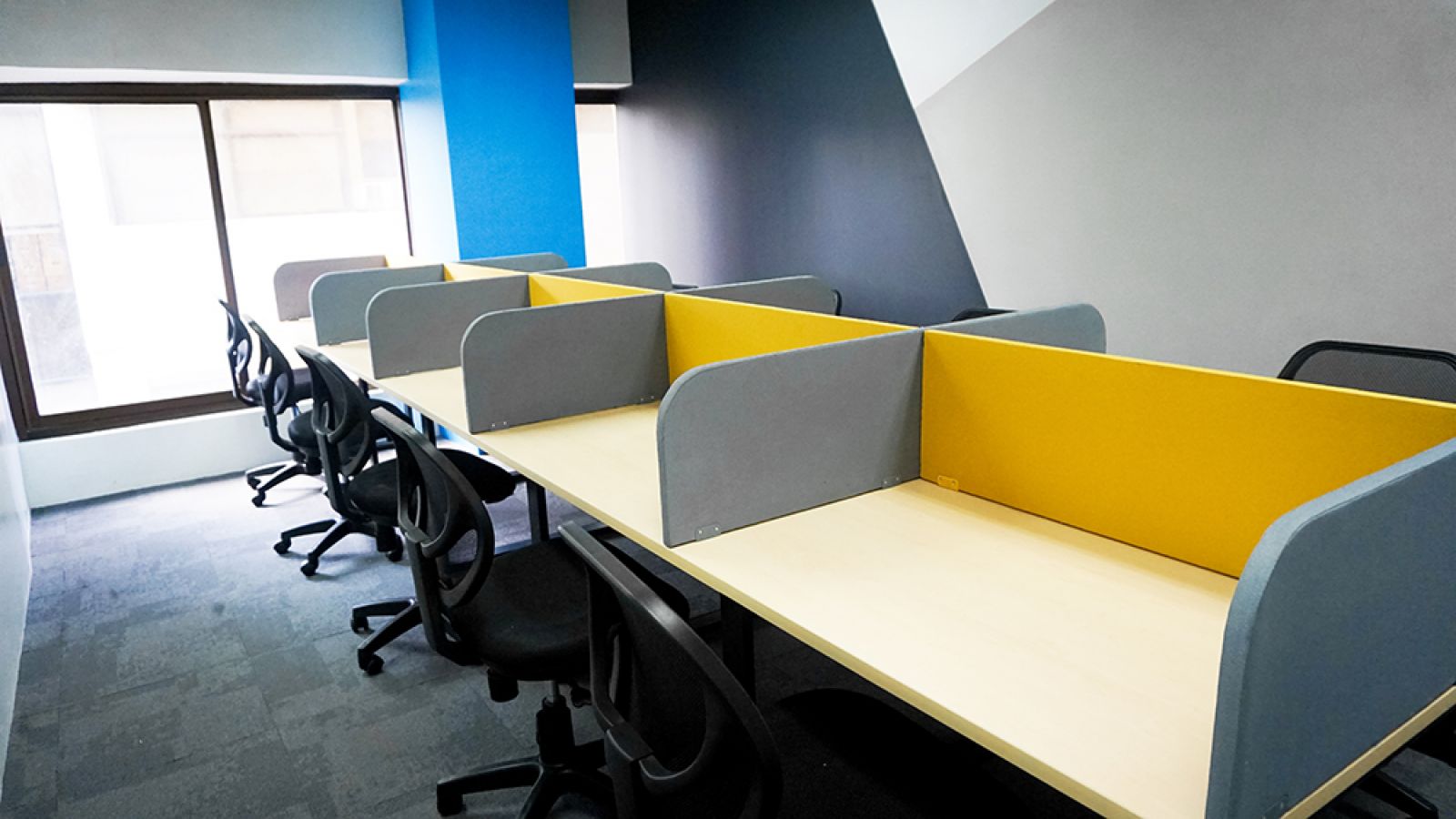 Foxhole Business Center / Asia / Philippines / Manila