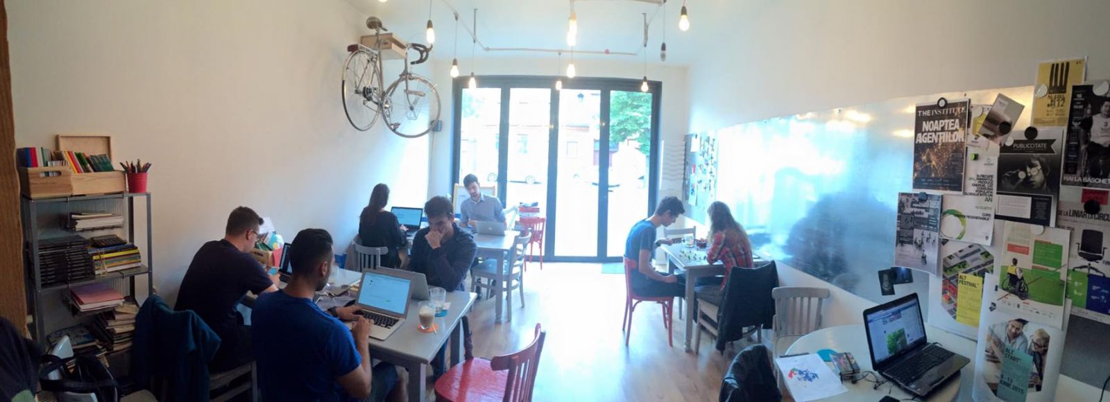 Hub onezero / Europe / Romania / Brasov