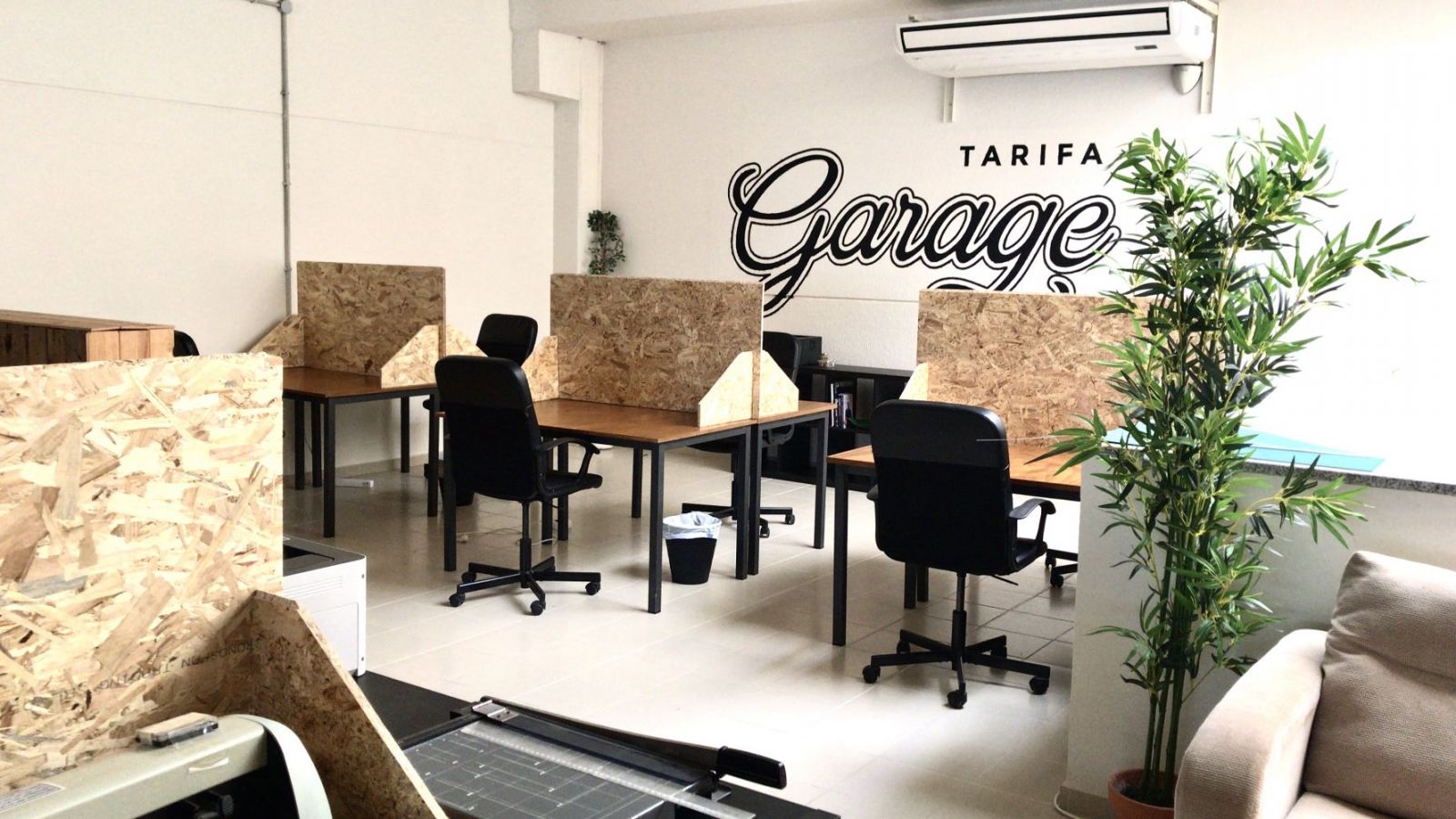 Tarifa Garage / Europe / Spain / Tarifa