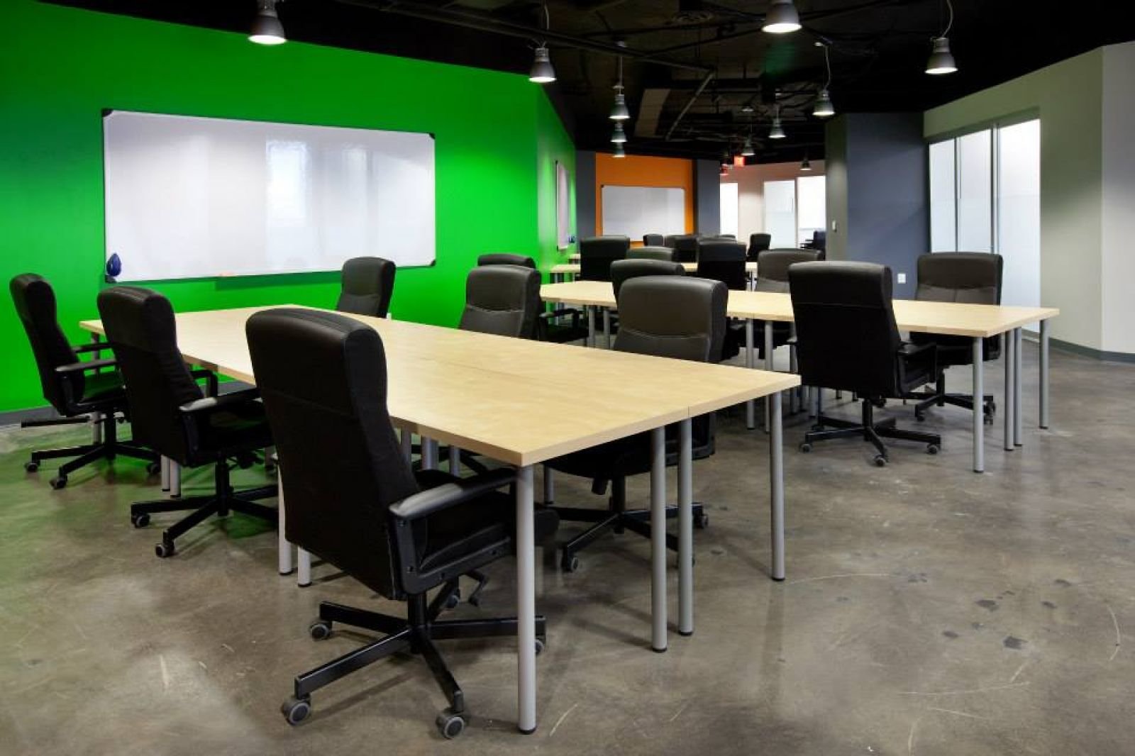 MakeOffices at Tysons / North America / United States / Virginia