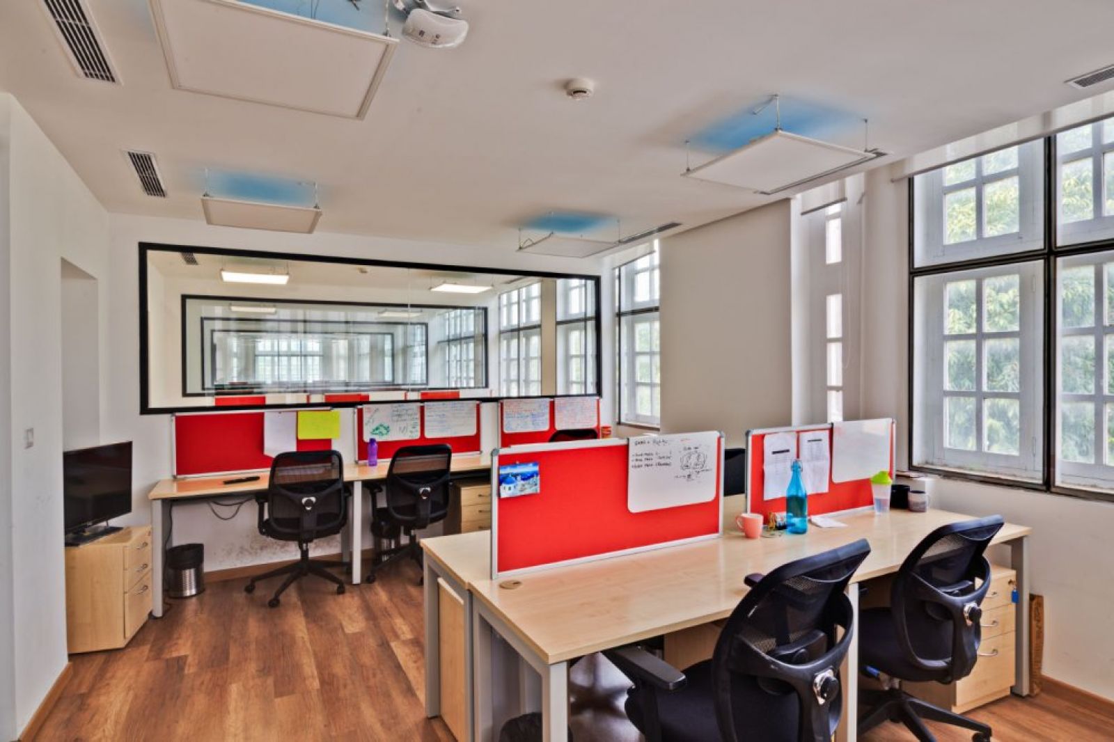 Pro-working @ Andheri West / Asia / India / Navi Mumbai