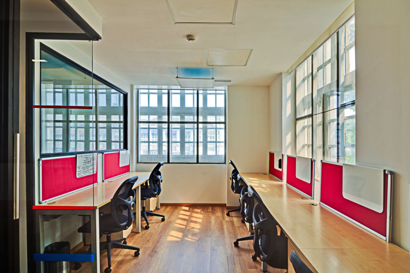 Pro-working @ Lokhandwala-2 / Asia / India / Navi Mumbai