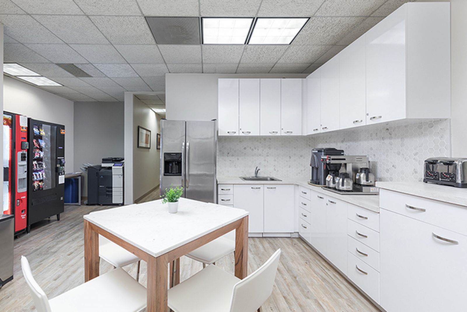Premier workspaces - Westwood Place / North America / United States / California / Los Angeles