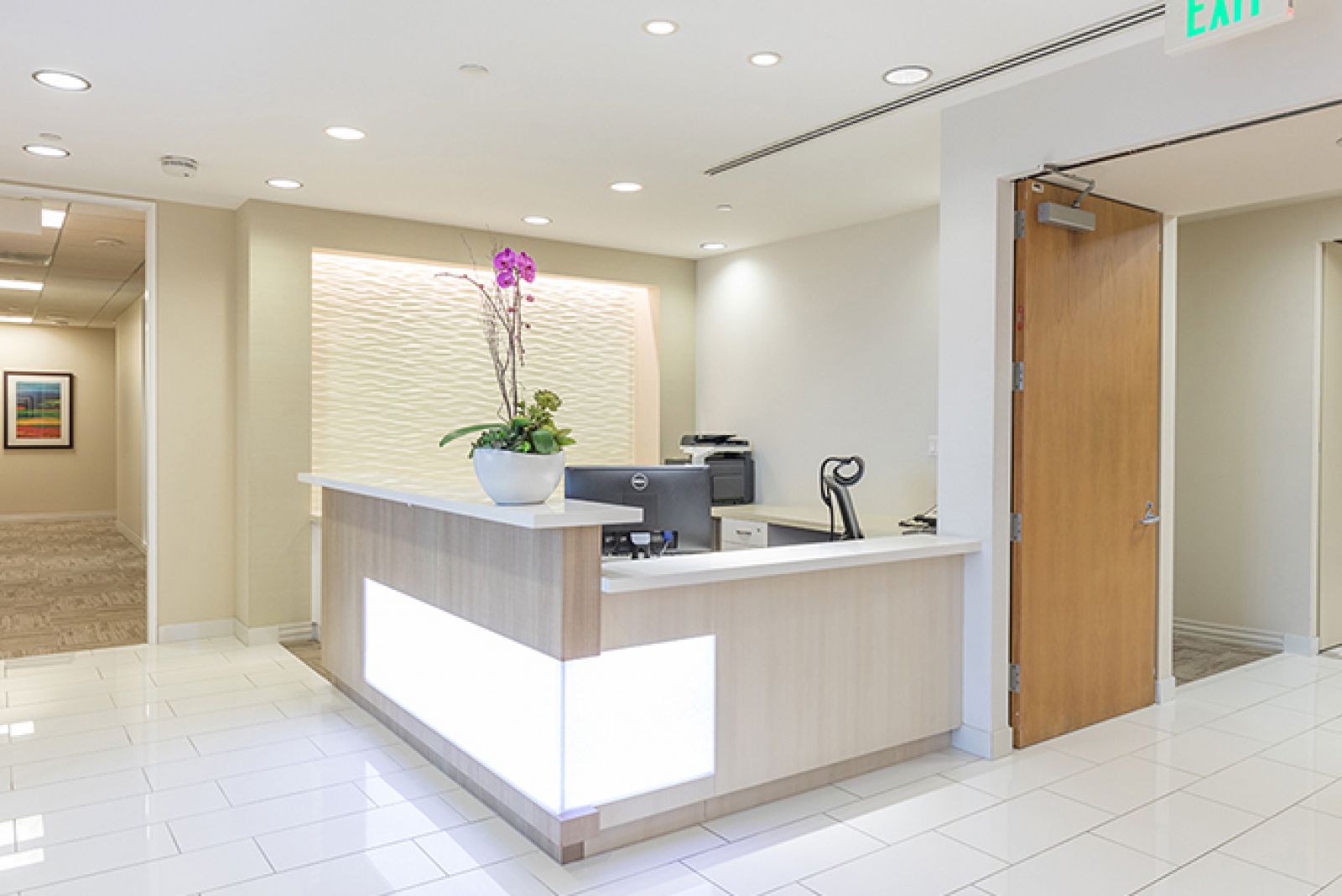 Premier workspaces - Fashion Island / North America / United States / California / Newport Beach