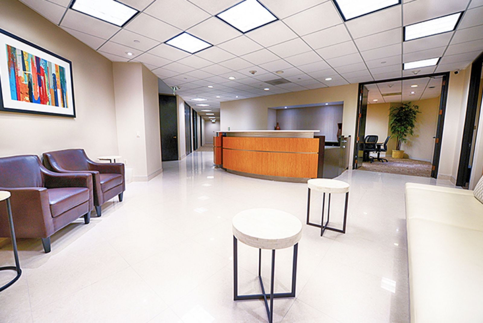 Premier workspaces - Warner Center Towers / North America / United States / California / Los Angeles