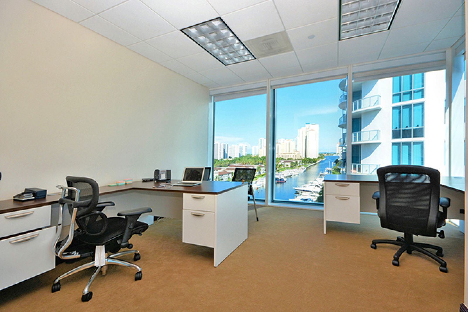 Coworking Premier Workspaces Aventura Harbour Centre In Aventura