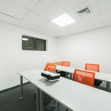 Private Office / Training Room configuration