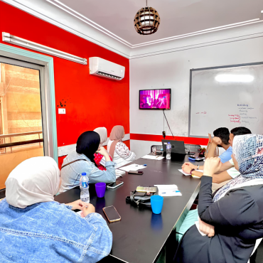 Room C, 8 Members, 90 L.E per Hour.