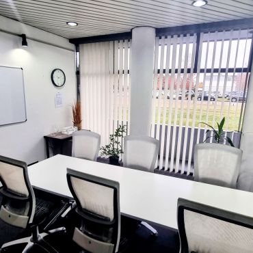 6 Person meeting room with whiteboard