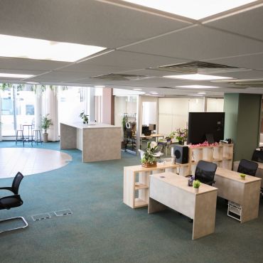 Bo.ka stands out in Paphos for its integration of workspace and business facilitation—a combination unique among coworking spaces on the island. Members benefit from a curated environment tailored for clarity and connection.