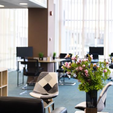 Bo.ka stands out in Paphos for its integration of workspace and business facilitation—a combination unique among coworking spaces on the island. Members benefit from a curated environment tailored for clarity and connection.