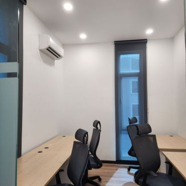 4 Pax Private Office