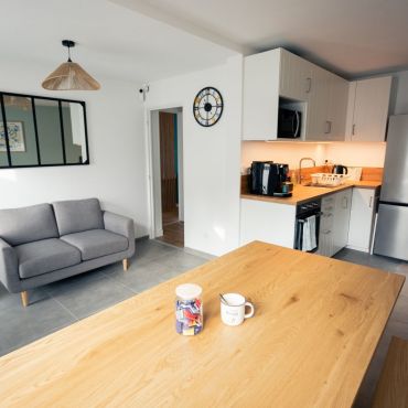 Cuisine partagée, donnant sur la terrasse