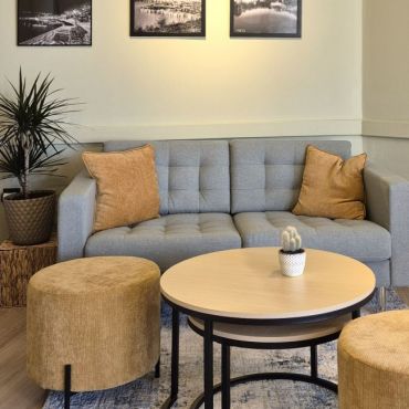 Lounge Area 