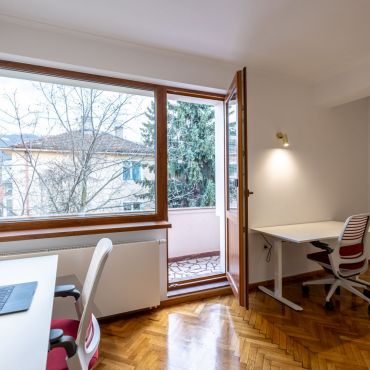 Private Office E02