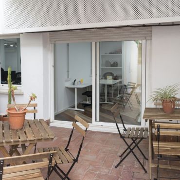 Join us and enjoy the terrace of our private office x8 in BCN575_Tetuan. 