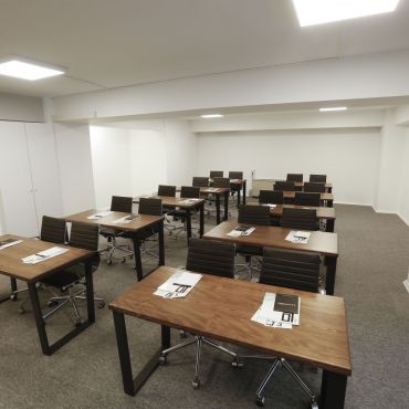 80 meter-square class style meeting room.