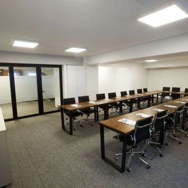 80 meter-square u shaped meeting room.