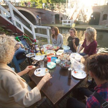 Lunch right next to the canal