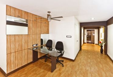 Golden Square - Vittal Mallya Road