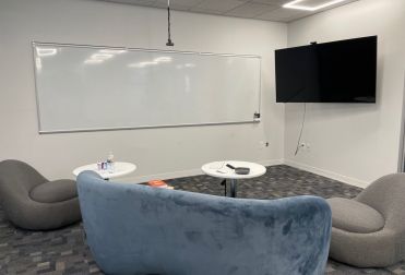 Saturn Office