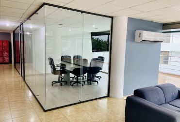 Coworking, Oficinas Privadas y Virtuales | Revo 300