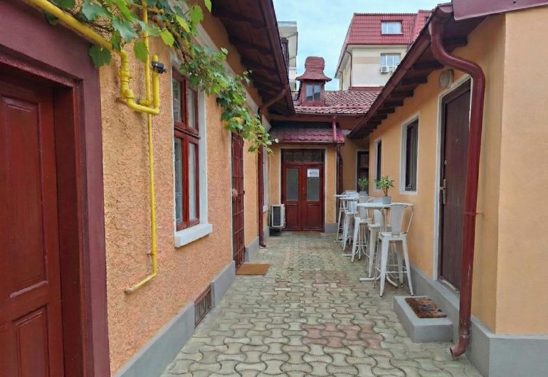 Artpod Coworking & Social hub