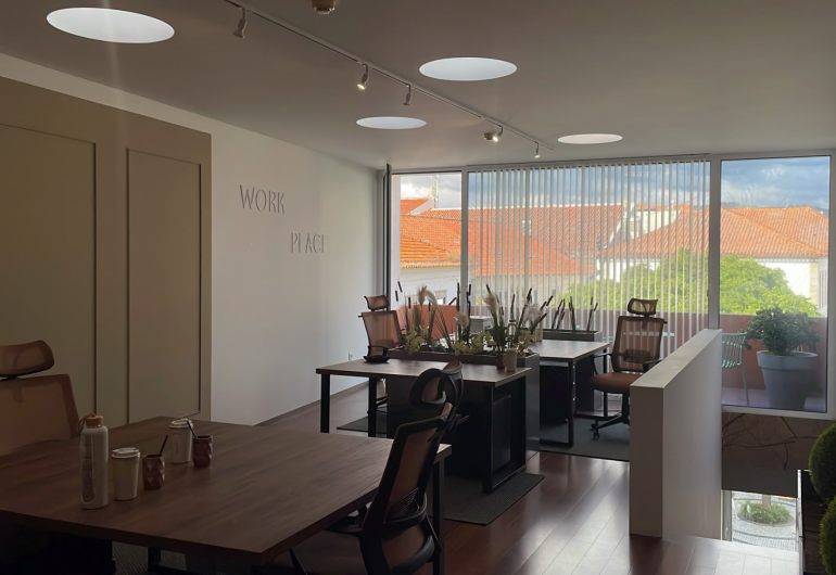 Workplace - Sala de Trabalho Partilhada